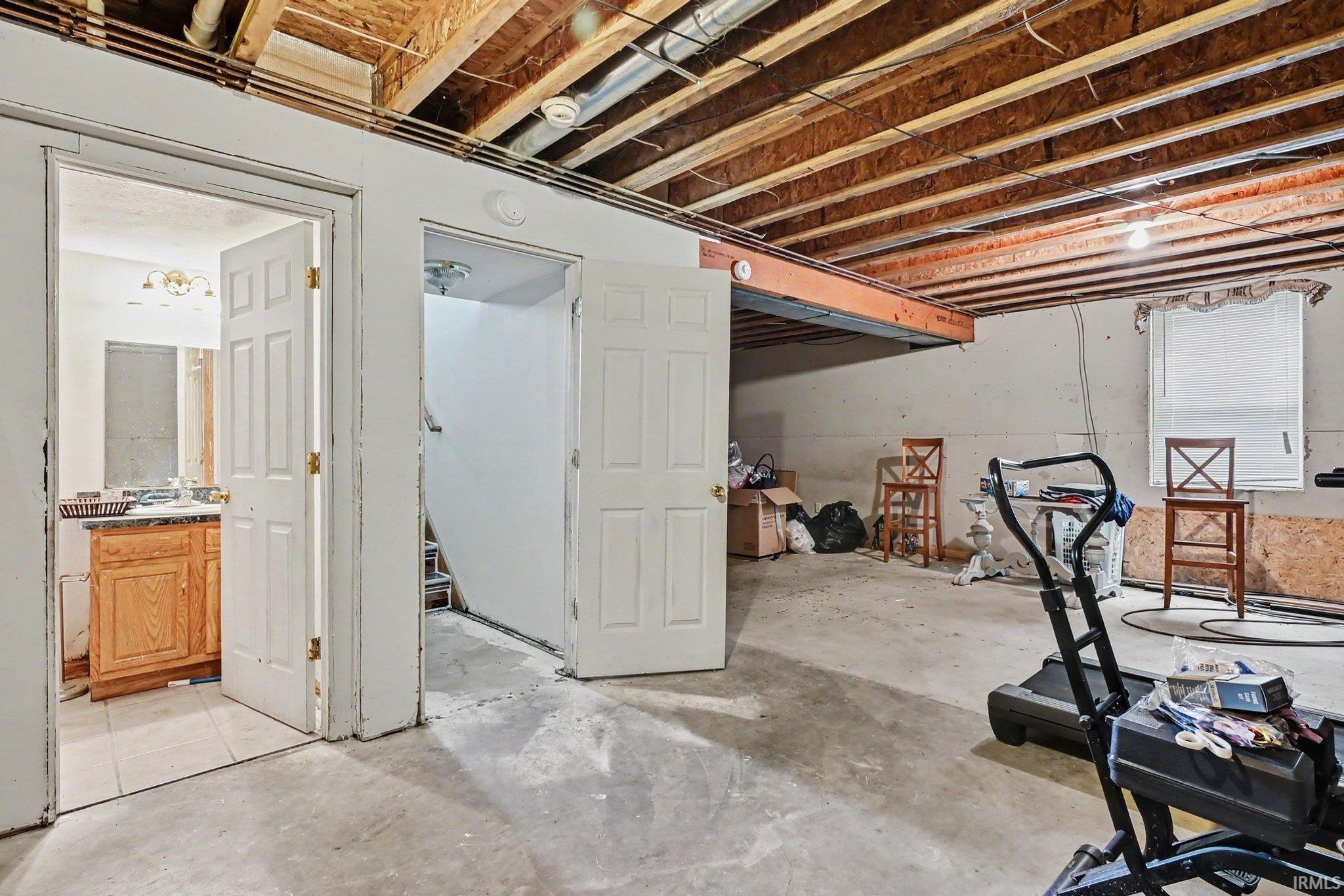 Image of 18185 SCARBOROUGH Lane
